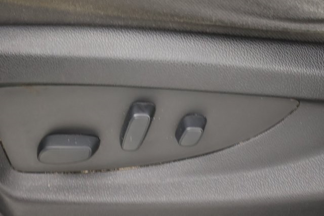 Vehicle image 24 of 31