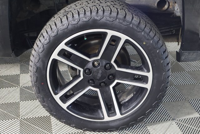 Vehicle image 8 of 31