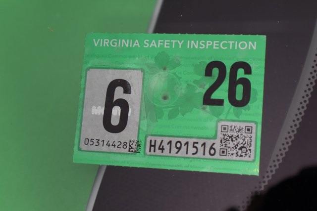 Vehicle image 27 of 31