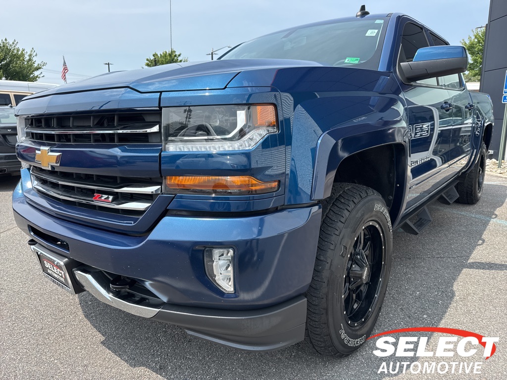 Vehicle image 4 of 25
