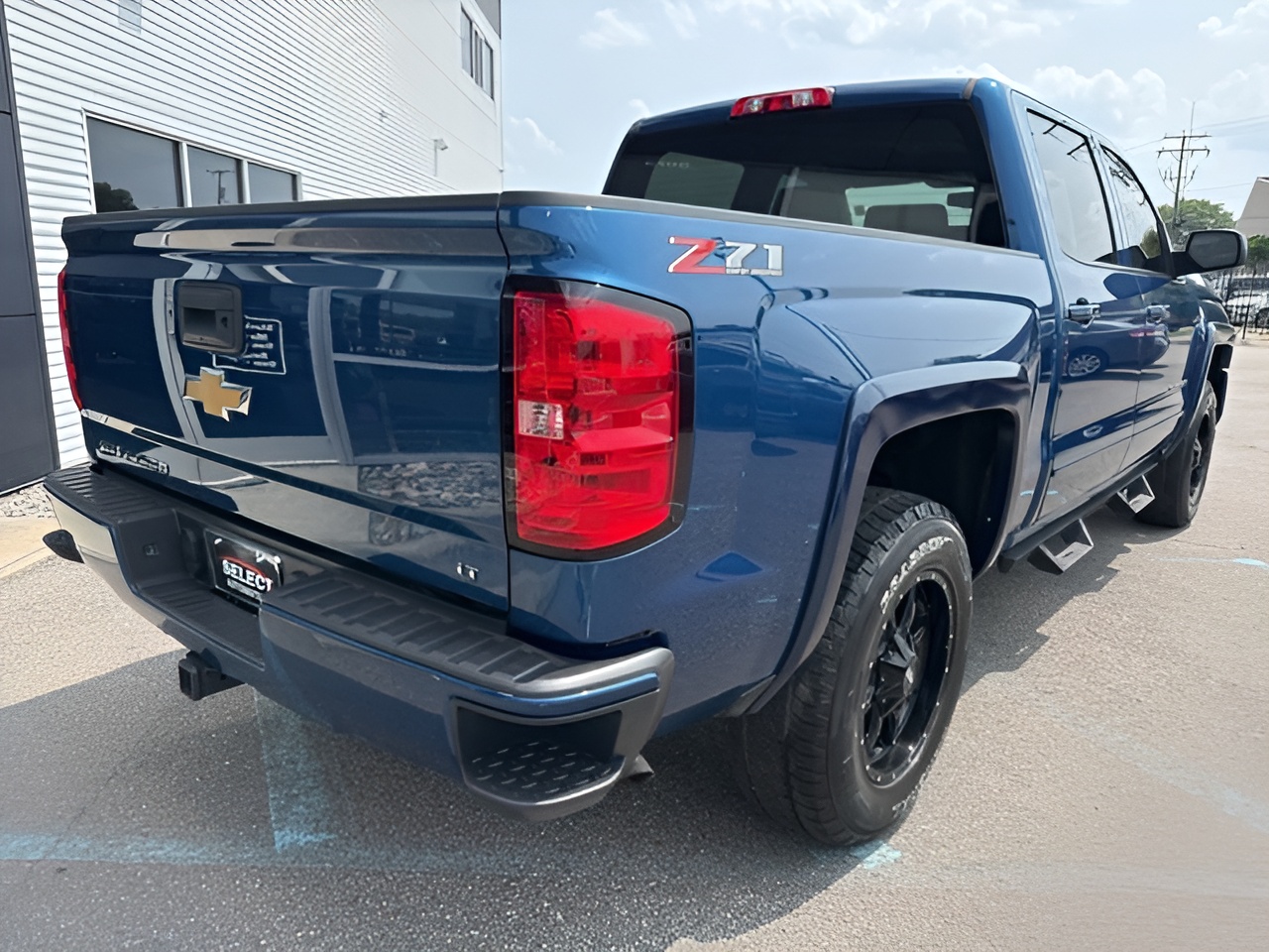 Vehicle image 24 of 25