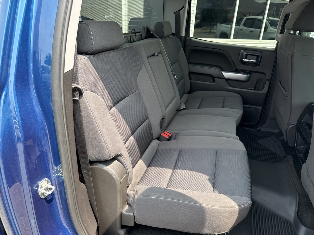 Vehicle image 19 of 25