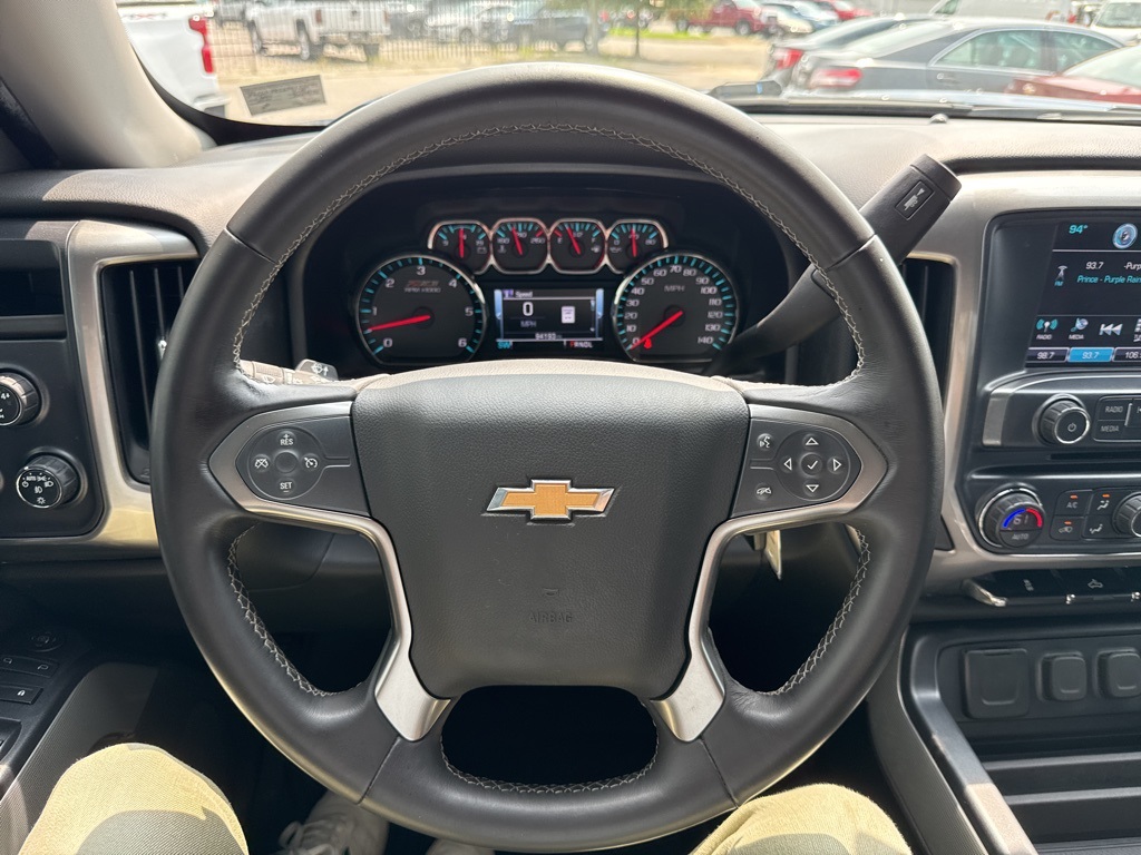 Vehicle image 9 of 25