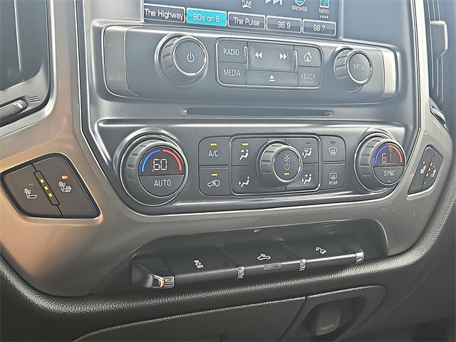 Vehicle image 18 of 30