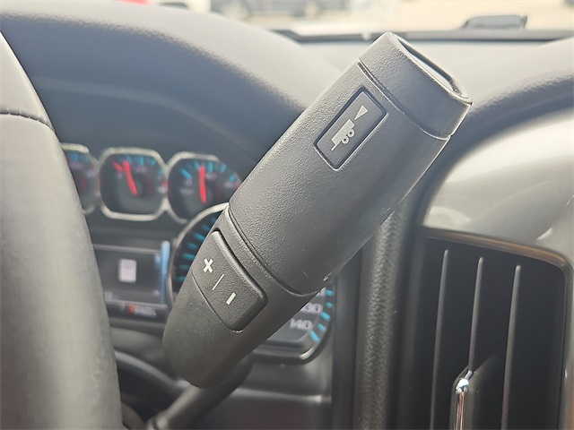Vehicle image 23 of 30