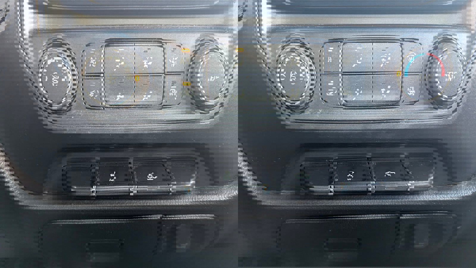 2018 Chevrolet Silverado 1500 Work Truck Image 21 of 34