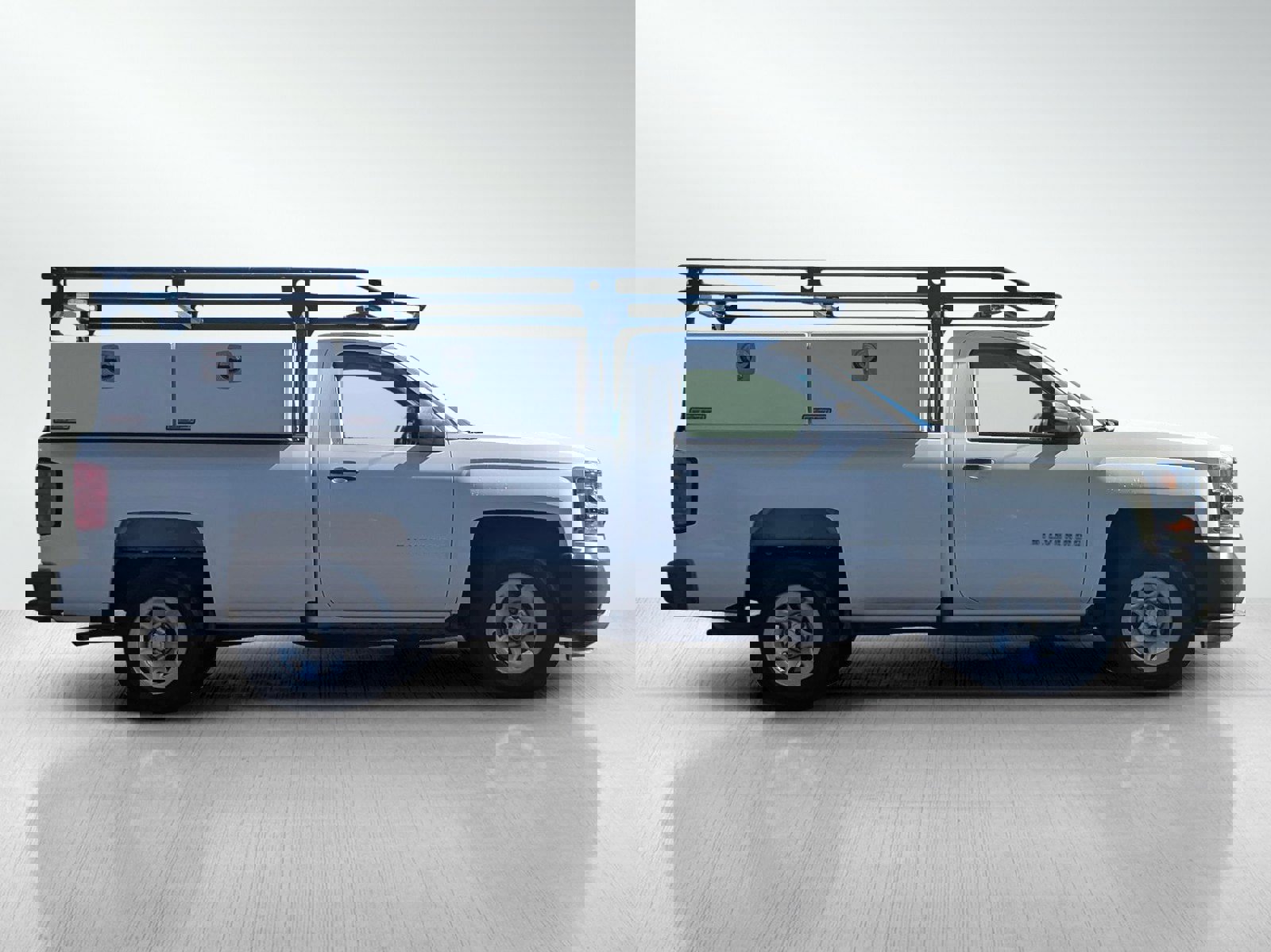 2018 Chevrolet Silverado 1500 Work Truck Image 4 of 34