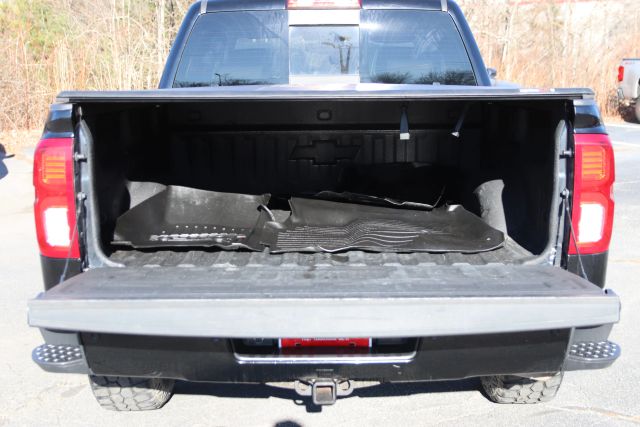 2018 Chevrolet Silverado 1500 LTZ Image 11 of 36