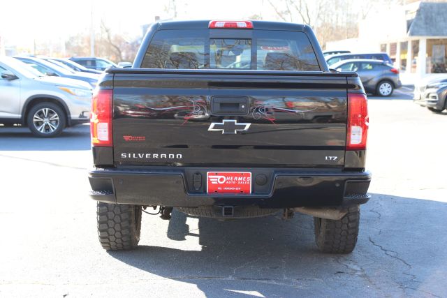 2018 Chevrolet Silverado 1500 LTZ Image 6 of 36