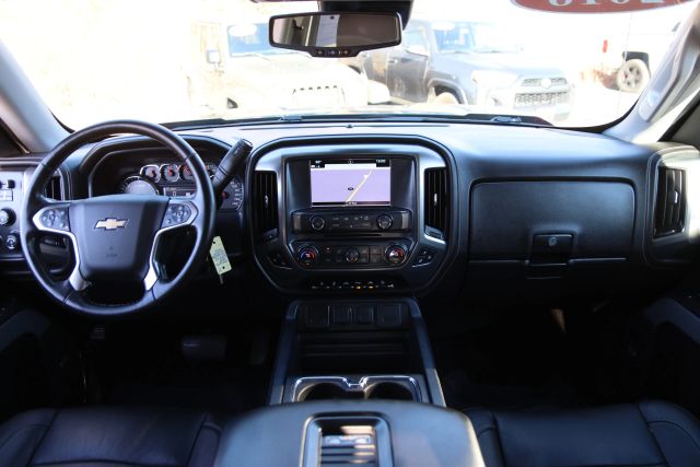 2018 Chevrolet Silverado 1500 LTZ Image 14 of 36