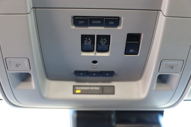 2018 Chevrolet Silverado 1500 LTZ Image 24 of 36