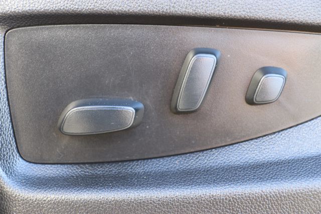 2018 Chevrolet Silverado 1500 LTZ Image 21 of 36