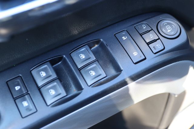 2018 Chevrolet Silverado 1500 LTZ Image 33 of 36