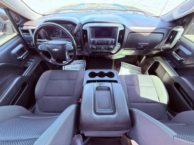 Vehicle image 21 of 28