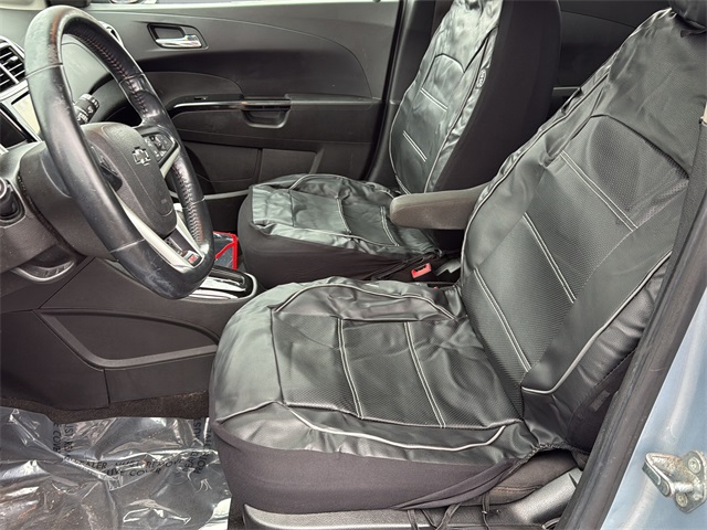 2018 Chevrolet Sonic LT Image 12 of 28