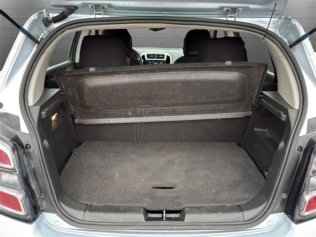 2018 Chevrolet Sonic LT Image 10 of 28