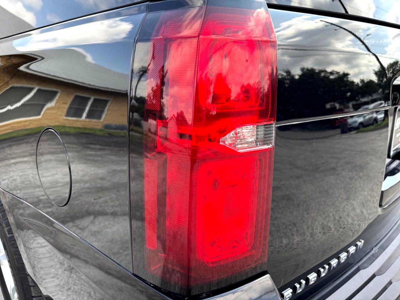 Vehicle image 13 of 31