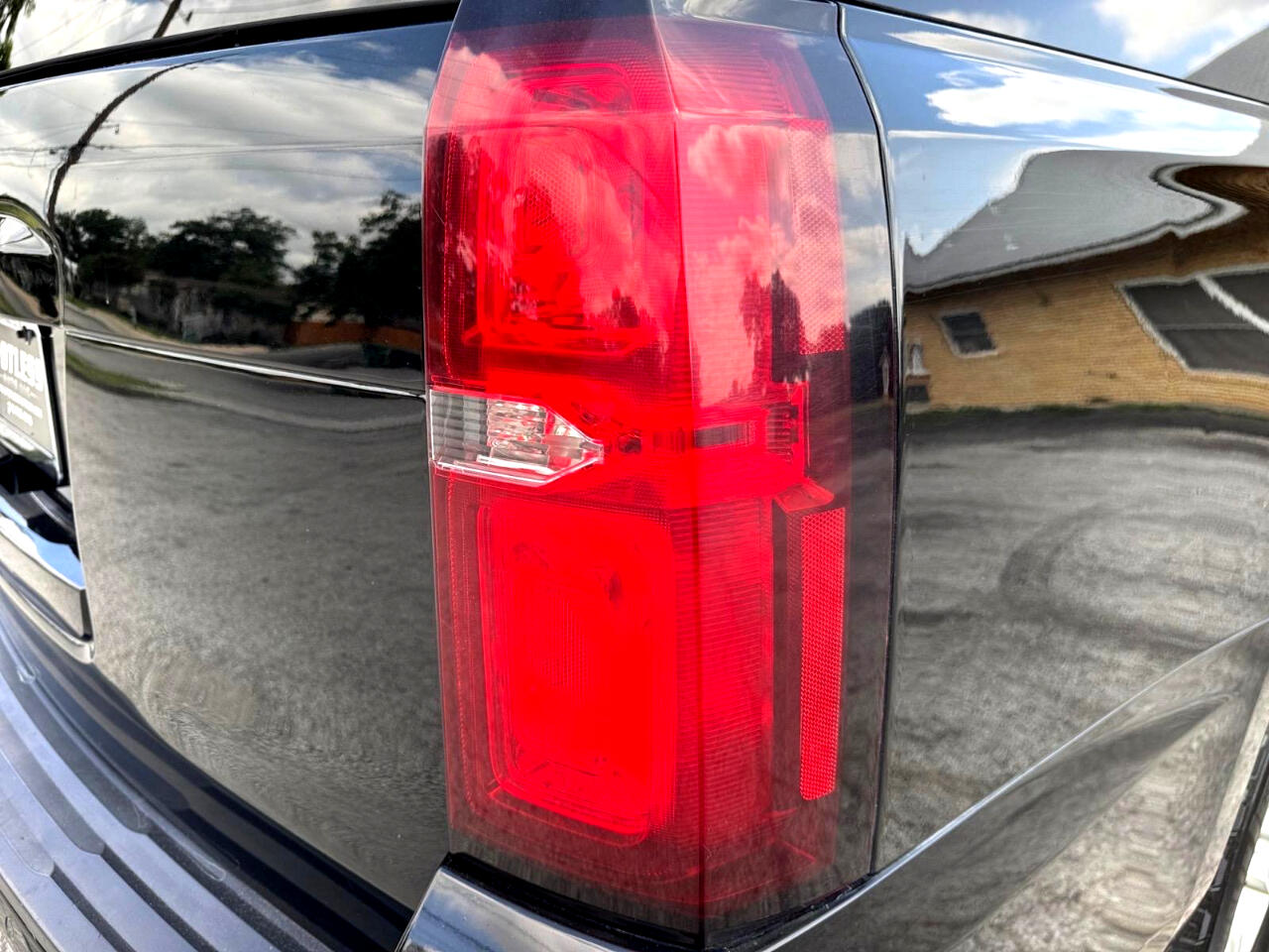 Vehicle image 12 of 31