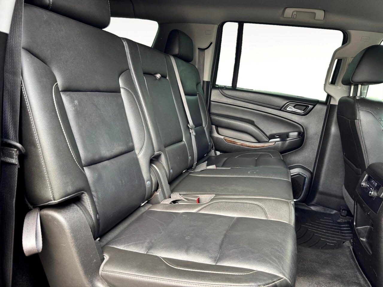 Vehicle image 26 of 31