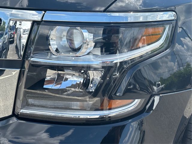 Vehicle image 38 of 40