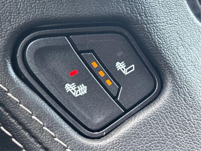 Vehicle image 29 of 40