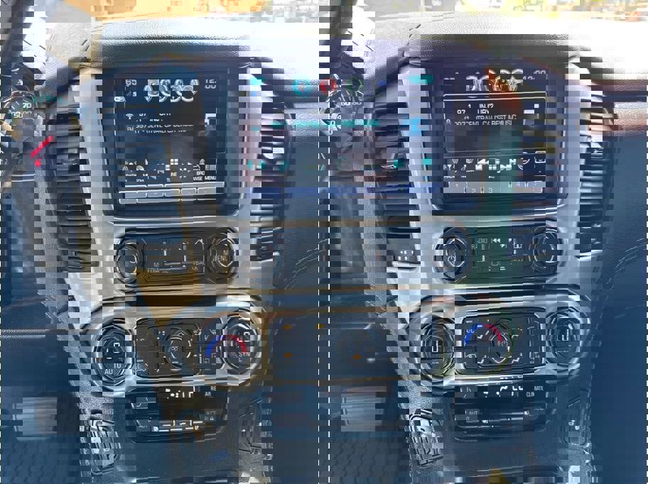 2018 Chevrolet Tahoe LT Image 21 of 31