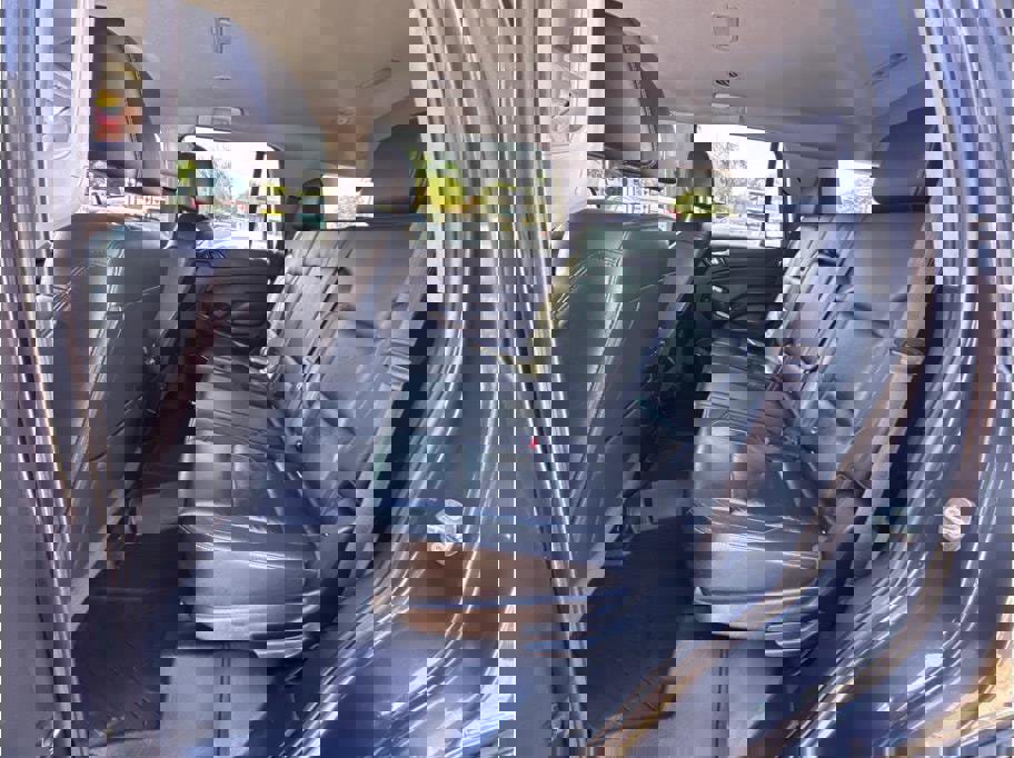 2018 Chevrolet Tahoe LT Image 12 of 31