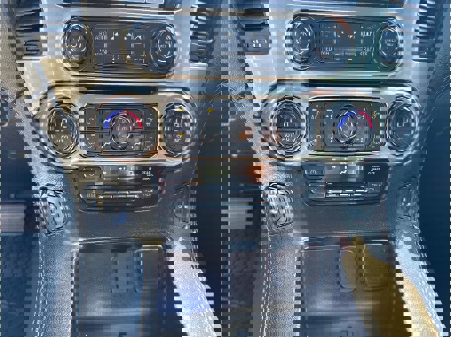 2018 Chevrolet Tahoe LT Image 23 of 31