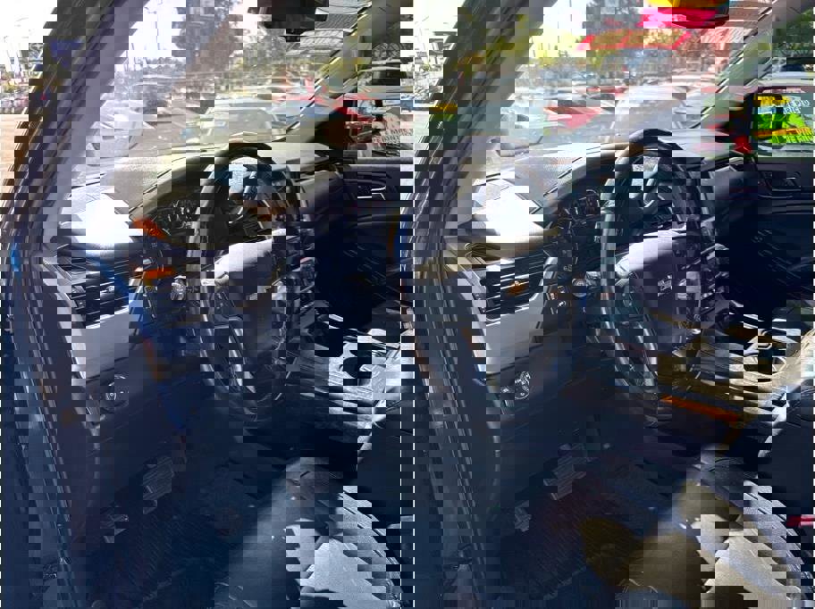 2018 Chevrolet Tahoe LT Image 17 of 31