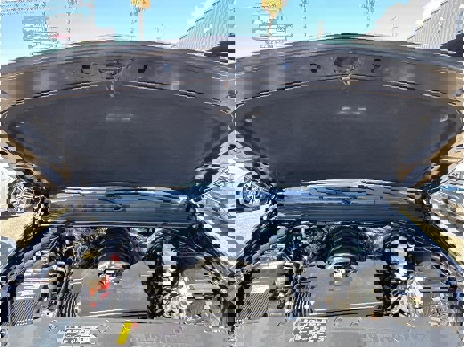 2018 Chevrolet Tahoe LT Image 7 of 31