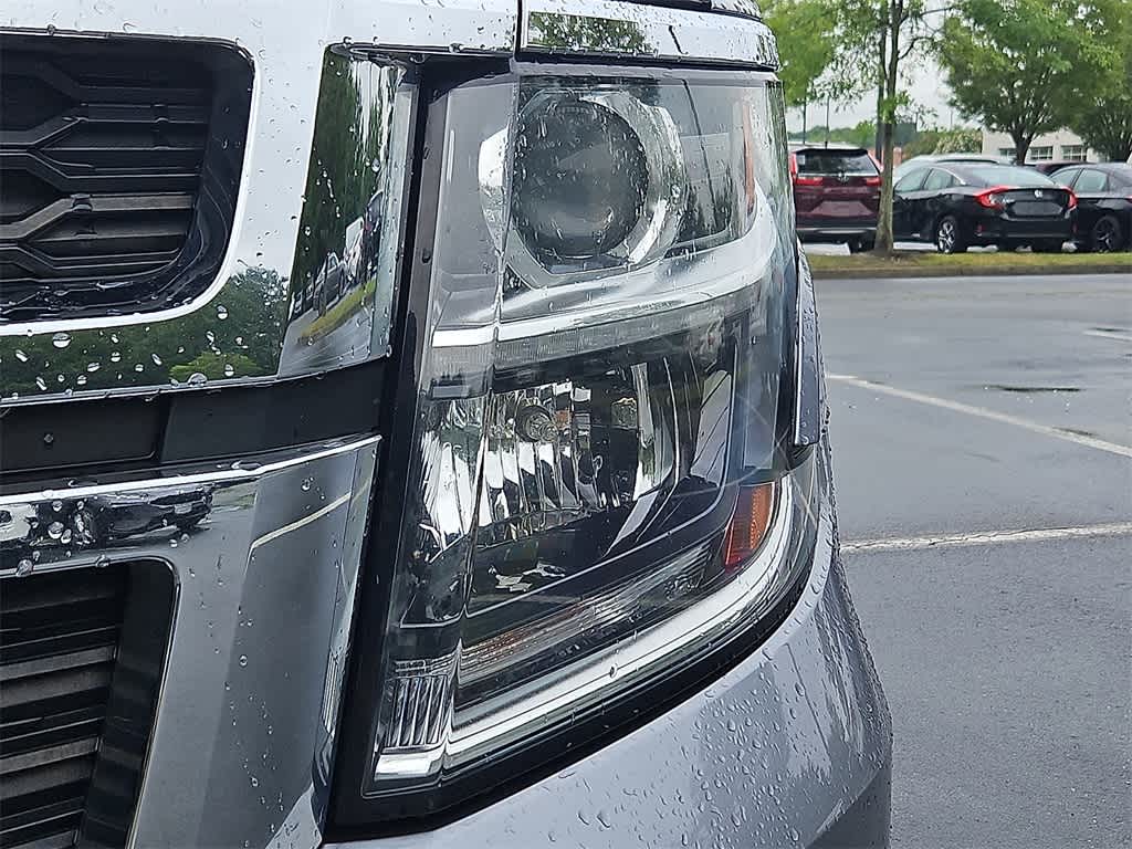 Vehicle image 24 of 32
