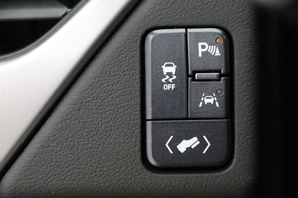 2018 Chevrolet Tahoe LT Image 26 of 31