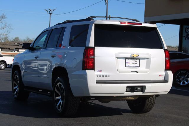 Vehicle image 6 of 33