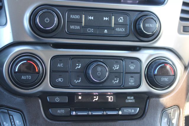 Vehicle image 14 of 33