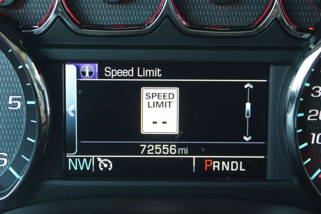 Vehicle image 17 of 33