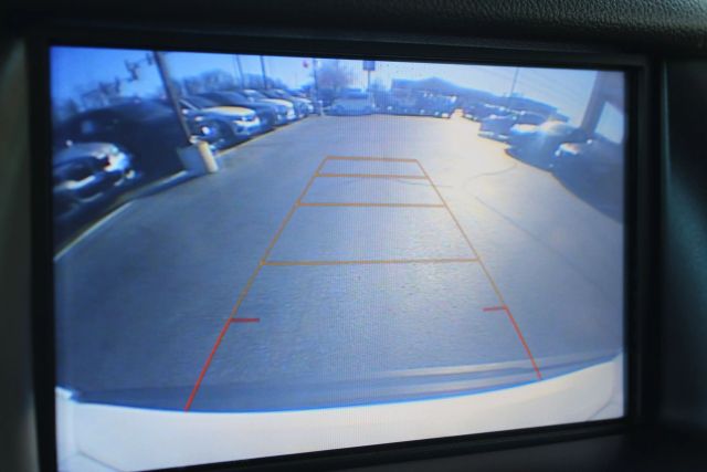 Vehicle image 12 of 33