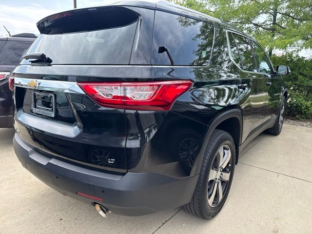 2018 Chevrolet Traverse LT Leather Image 2 of 22