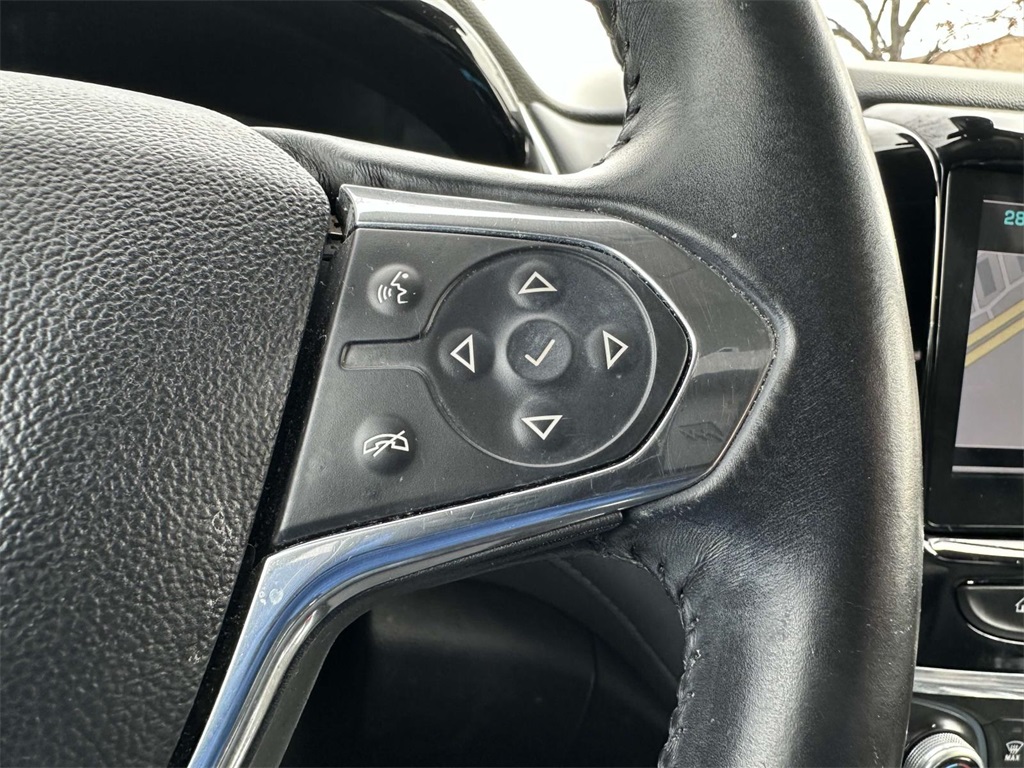 Vehicle image 19 of 33