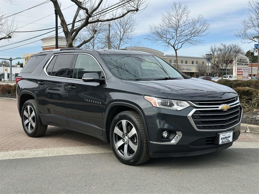 Vehicle image 5 of 33