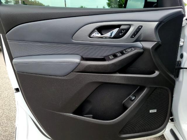 Vehicle image 18 of 35