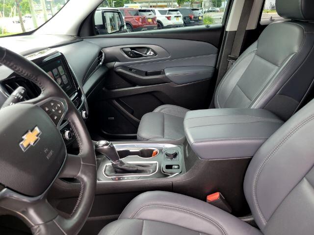 Vehicle image 22 of 35