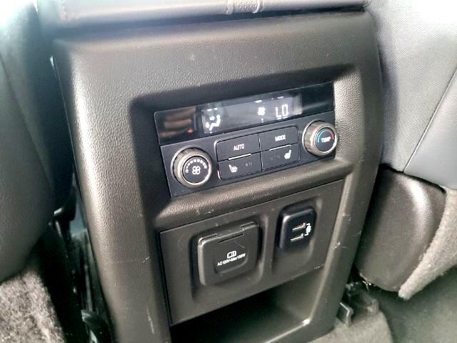 Vehicle image 17 of 35