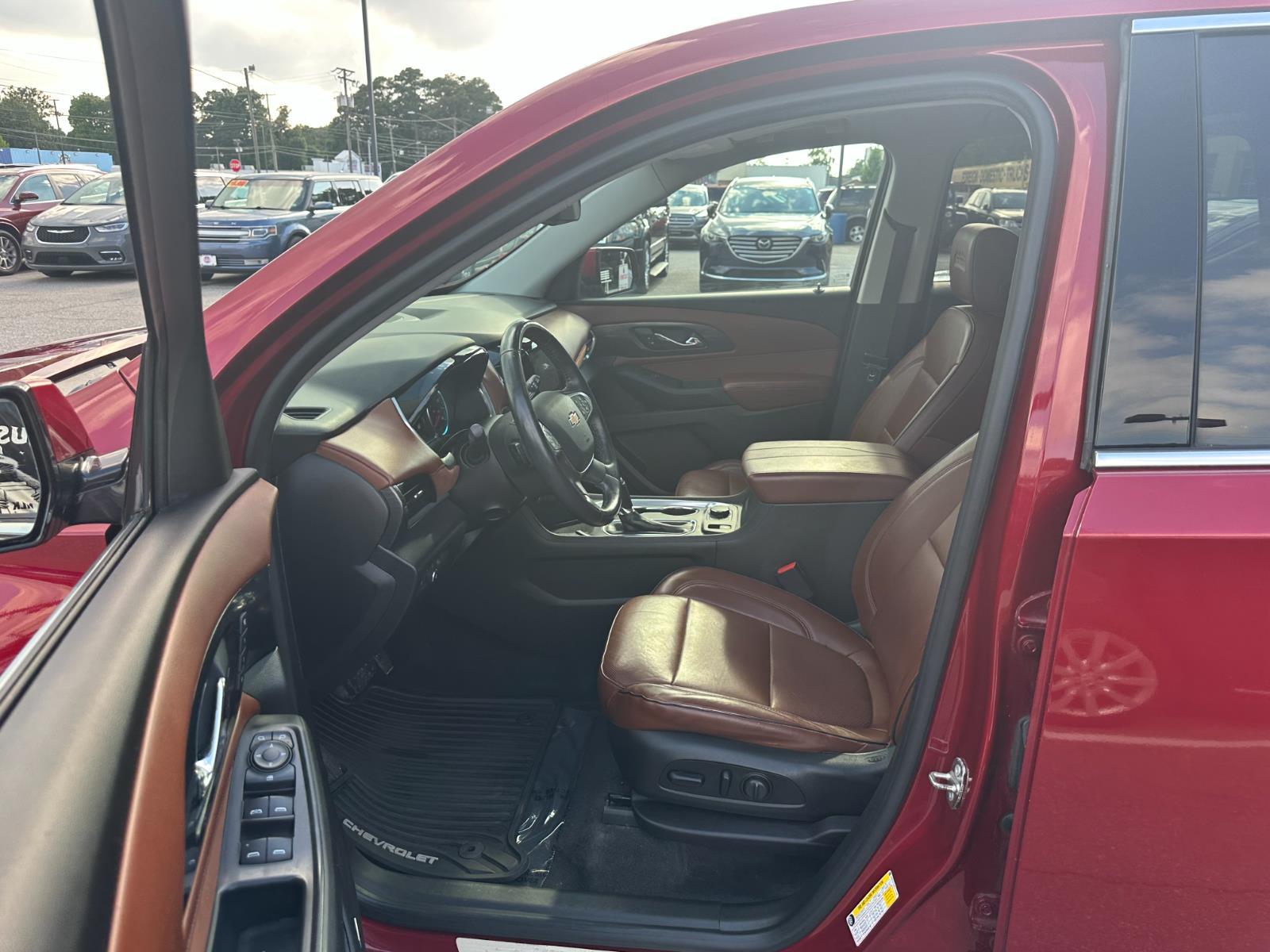 Vehicle image 28 of 31