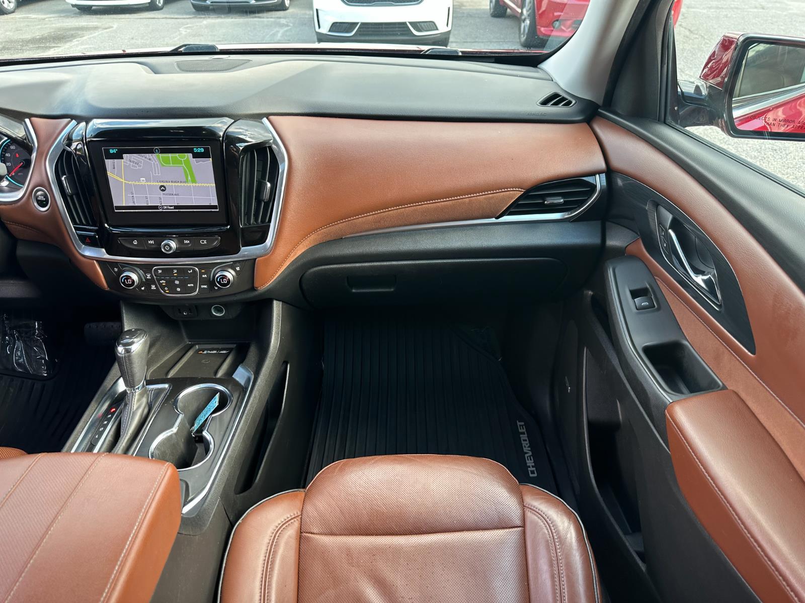 Vehicle image 18 of 31