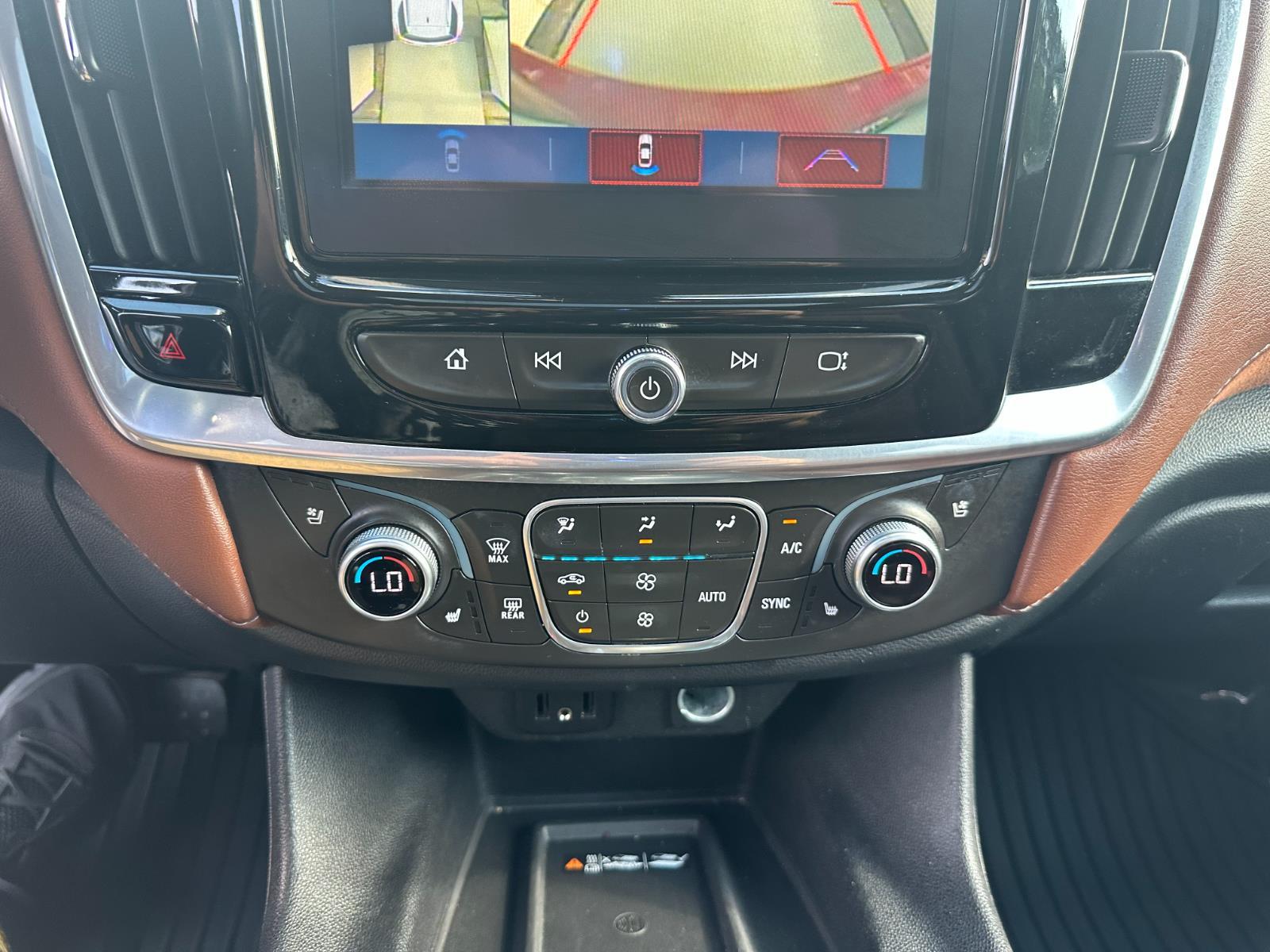Vehicle image 23 of 31