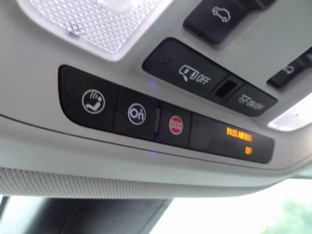 Vehicle image 49 of 52