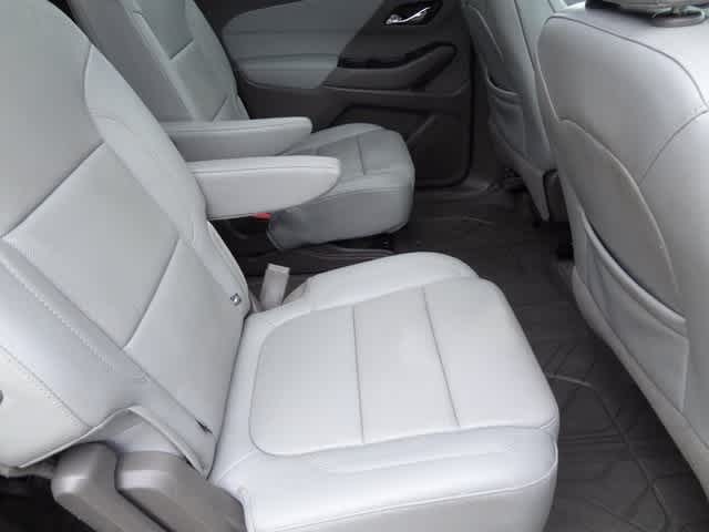 Vehicle image 11 of 52
