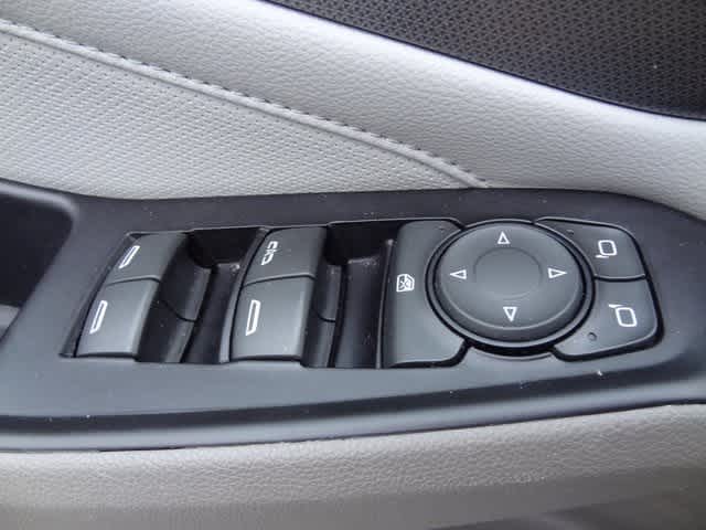 Vehicle image 44 of 52