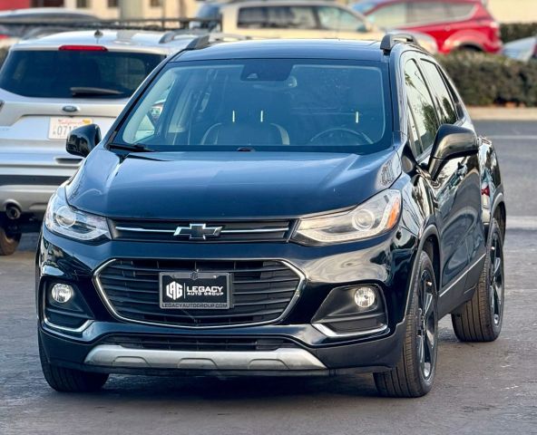 2018 Chevrolet Trax Premier Image 2 of 27