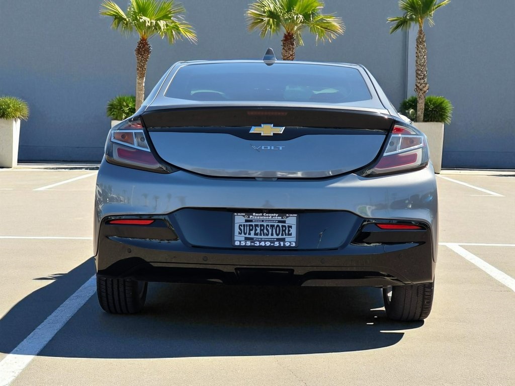 2018 Chevrolet Volt LT Image 6 of 42